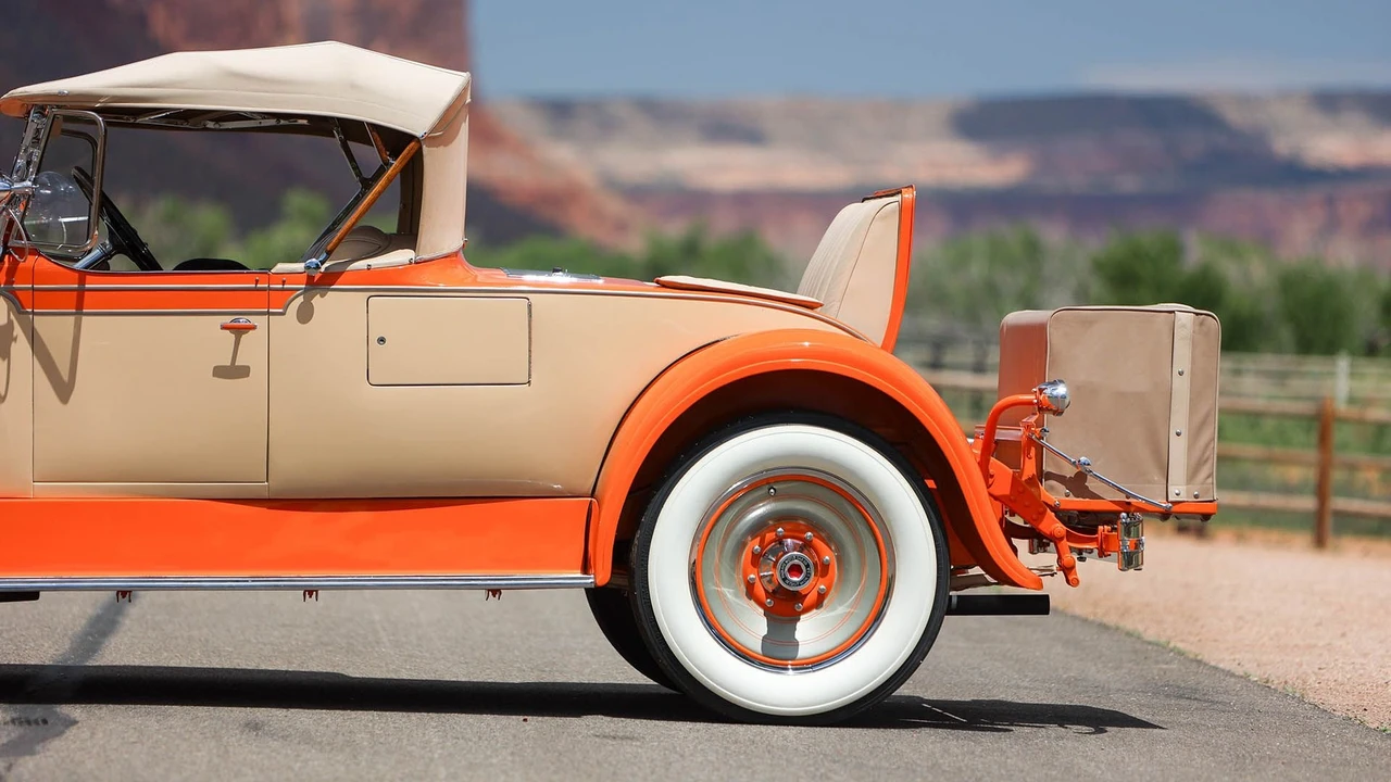 1929 Packard Eight - Image 21 of 31
