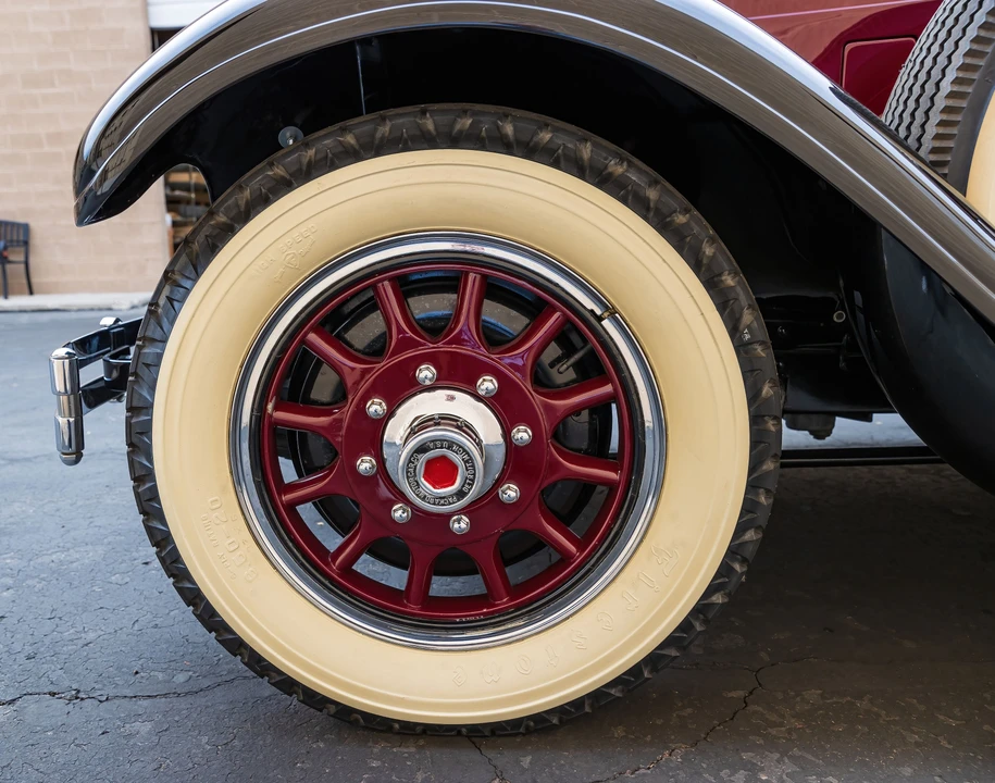1929 Packard Eight - Image 5 of 31