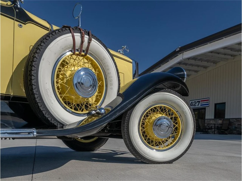 1929 Pierce-Arrow - Image 9 of 31