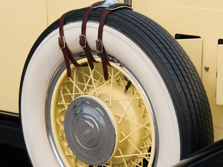 1929 Pierce-Arrow - Image 9 of 16