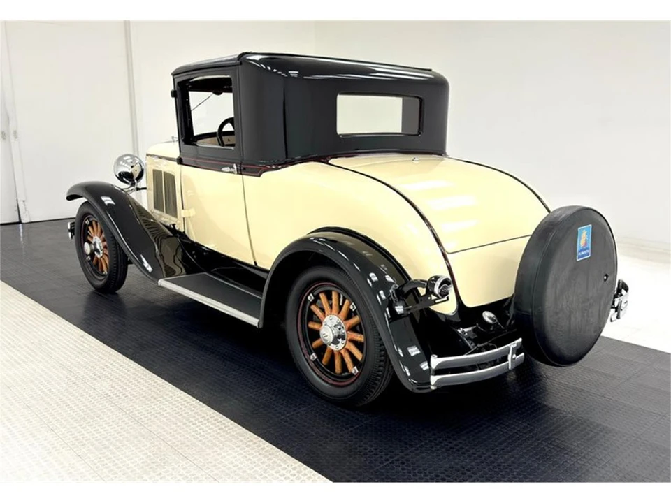 1929 Plymouth - Image 3 of 31