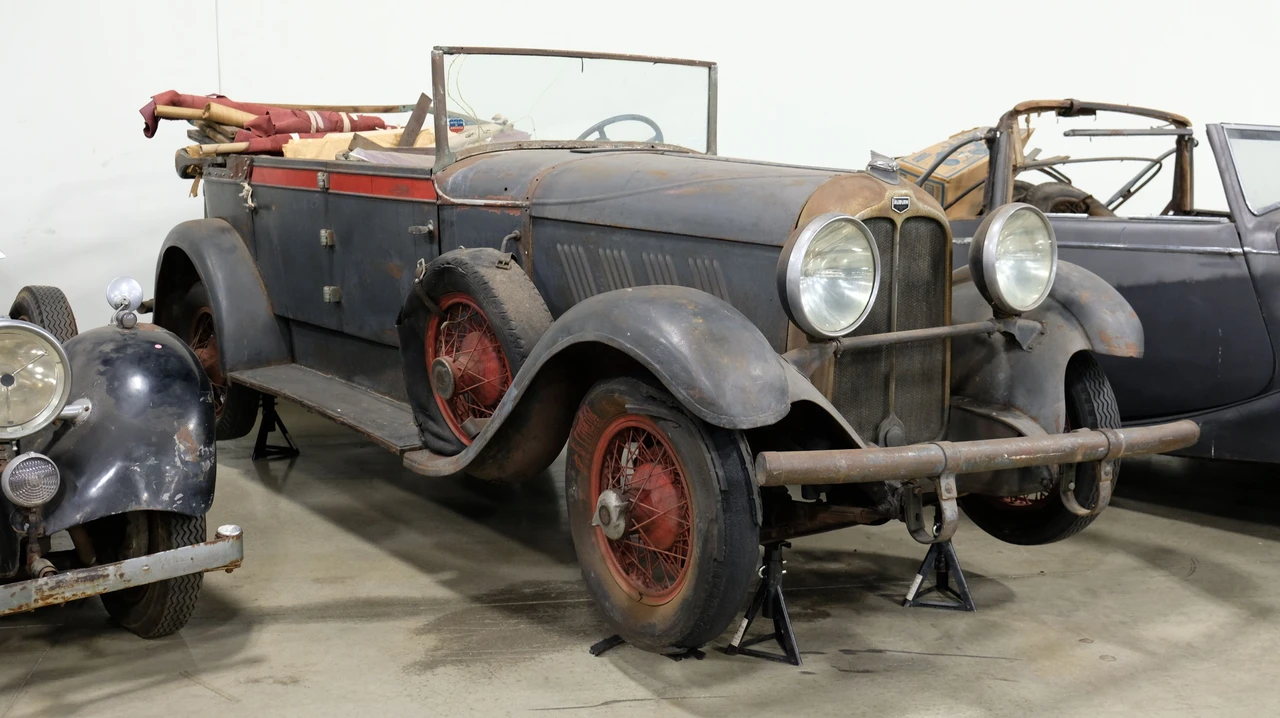 1930 Auburn Eight - Image 11 of 15
