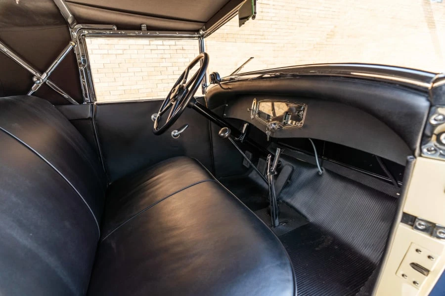 1930 Auburn Eight - Image 30 of 31
