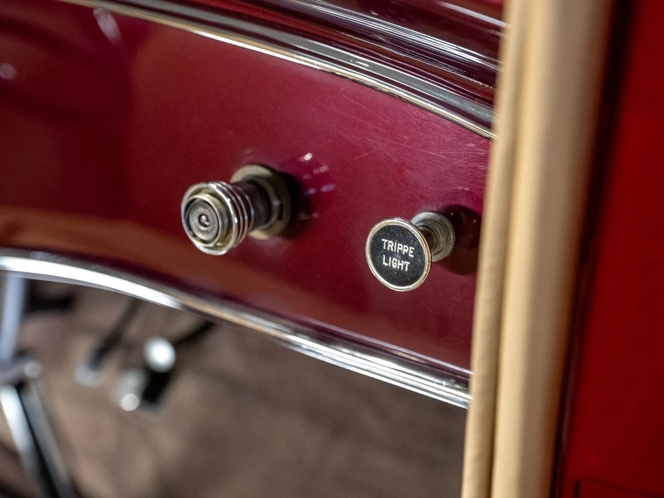 1930 Cadillac V-12 - Image 25 of 31