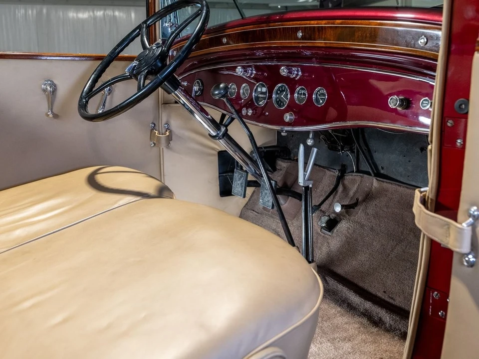 1930 Cadillac V-12 - Image 24 of 31