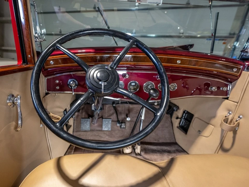 1930 Cadillac V-12 - Image 30 of 31