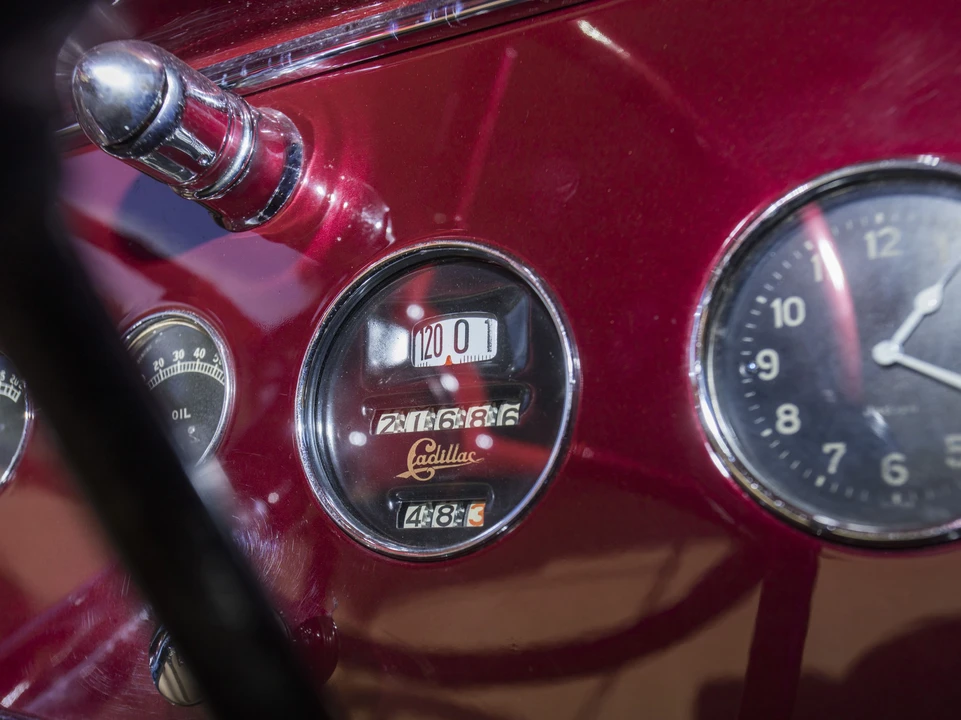 1930 Cadillac V-12 - Image 16 of 31
