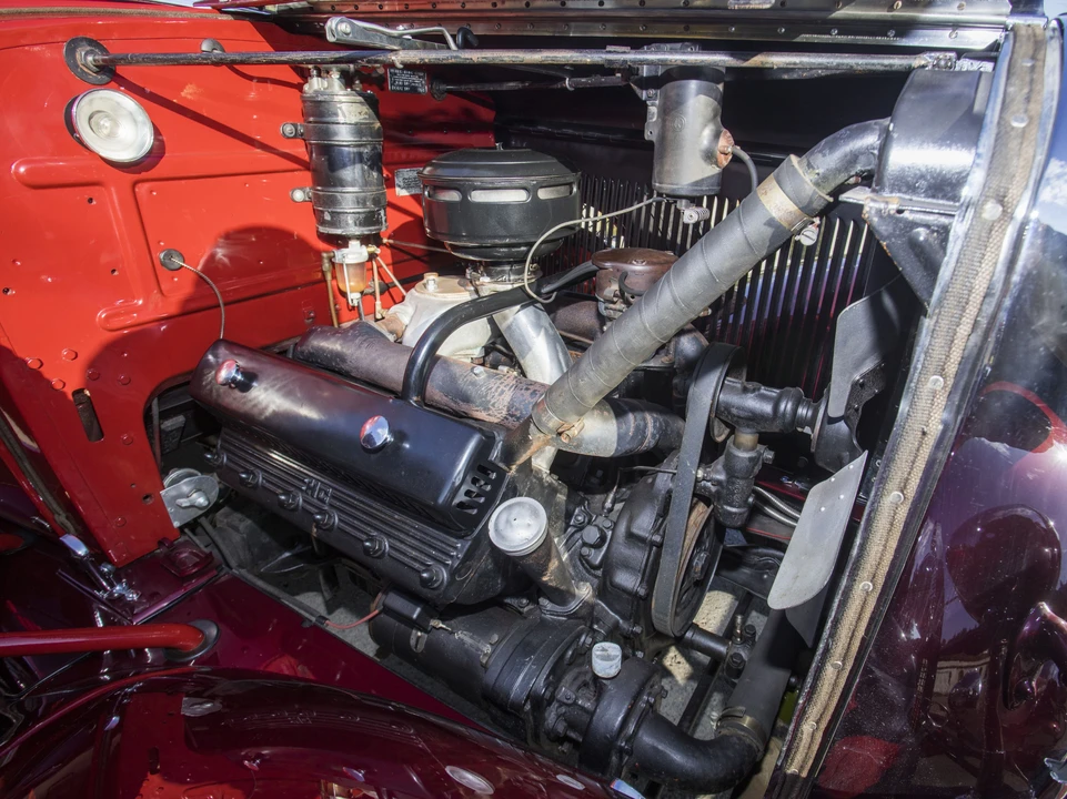 1930 Cadillac V-12 - Image 11 of 31