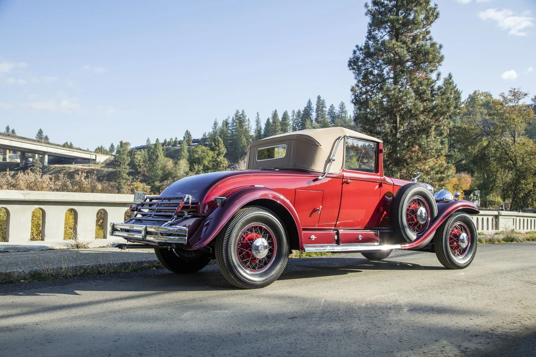 1930 Cadillac V-12 - Image 2 of 31