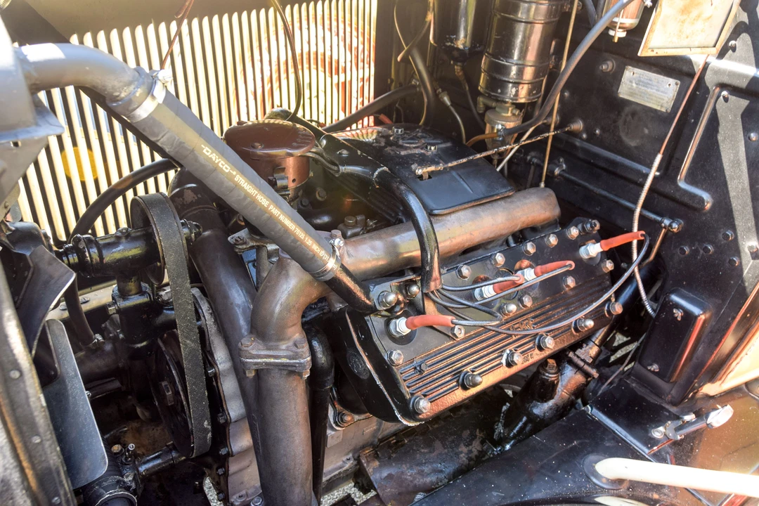 1930 Cadillac V-12 - Image 11 of 14