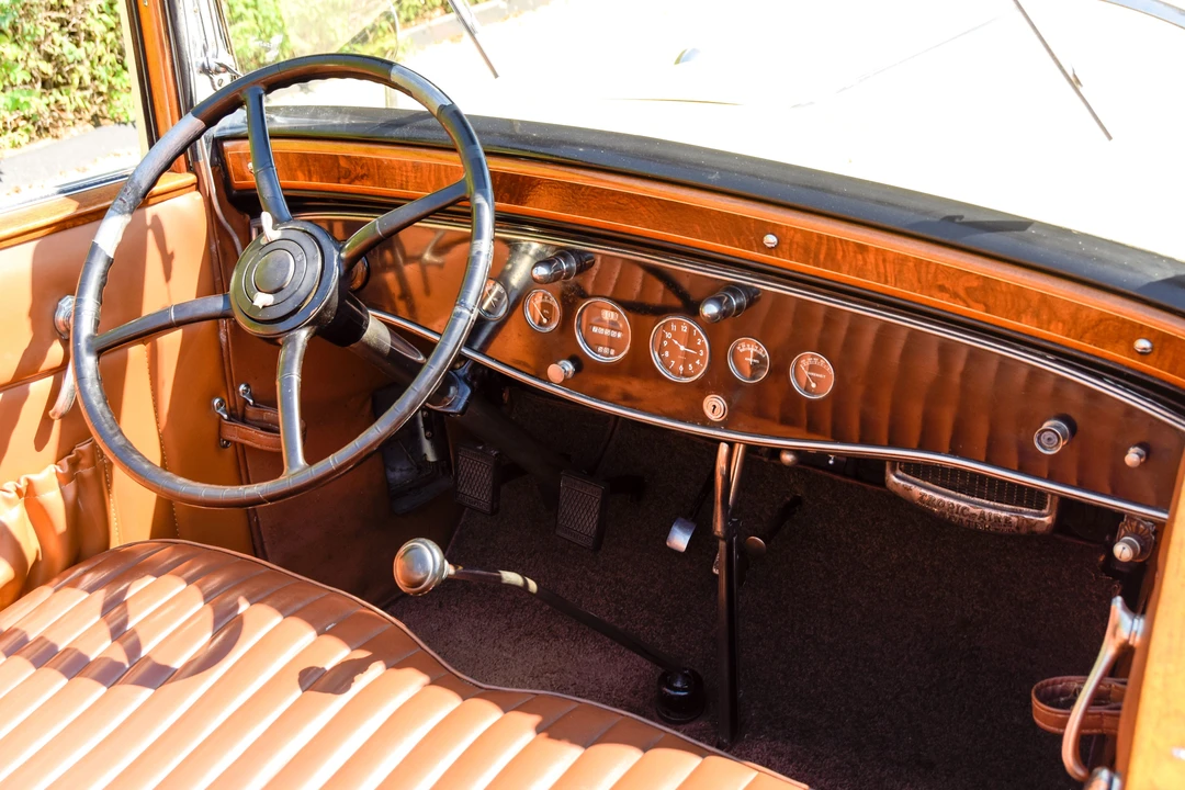 1930 Cadillac V-12 - Image 14 of 14