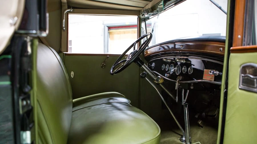 1930 Cadillac V-12 - Image 5 of 12