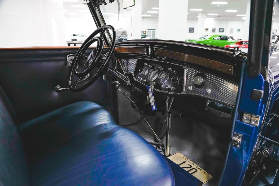 1930 Cadillac - Image 23 of 31