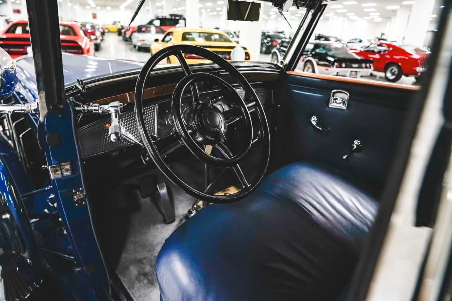 1930 Cadillac - Image 25 of 31