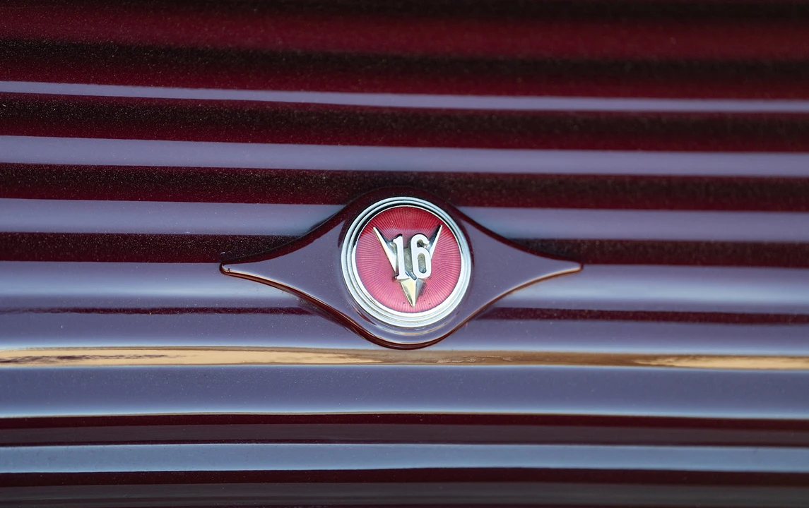 1930 Cadillac V-12 - Image 14 of 18