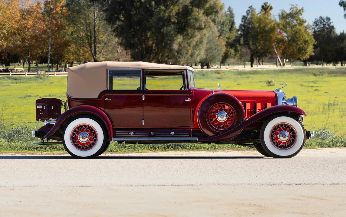 1930 Cadillac V-12 - Image 2 of 18