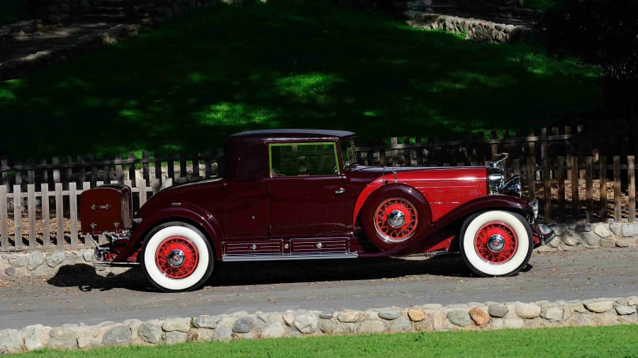 1930 Cadillac V-12 - Image 2 of 12