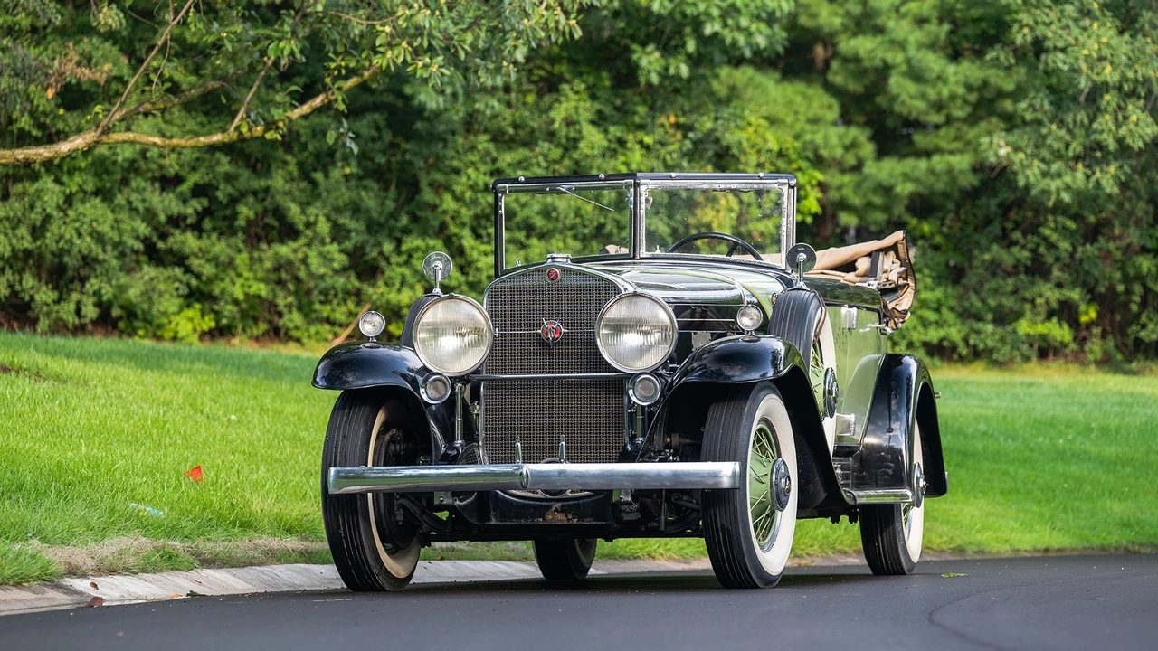 1930 Cadillac V-12 - Image 24 of 31
