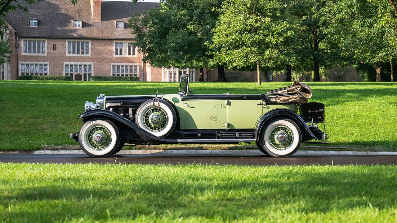 1930 Cadillac V-12 - Image 25 of 31