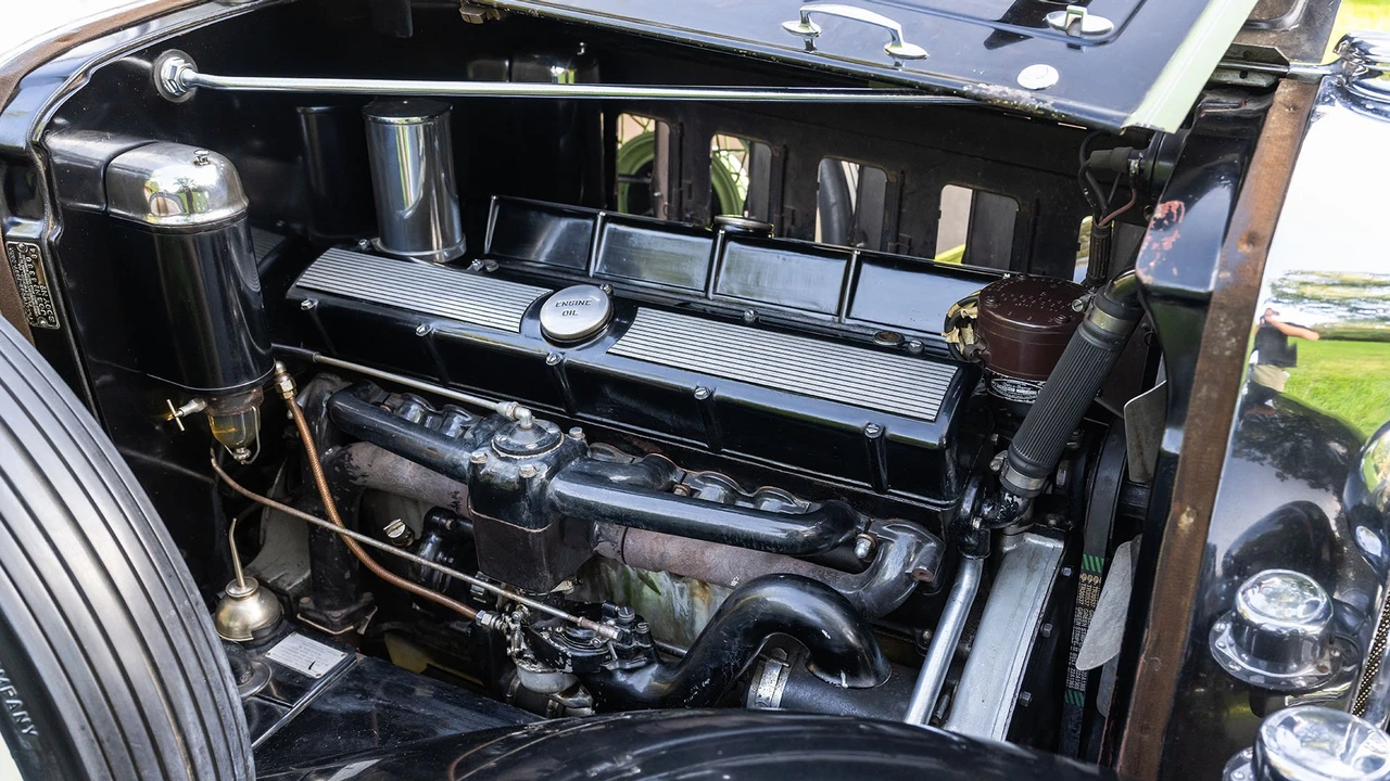 1930 Cadillac V-12 - Image 17 of 31