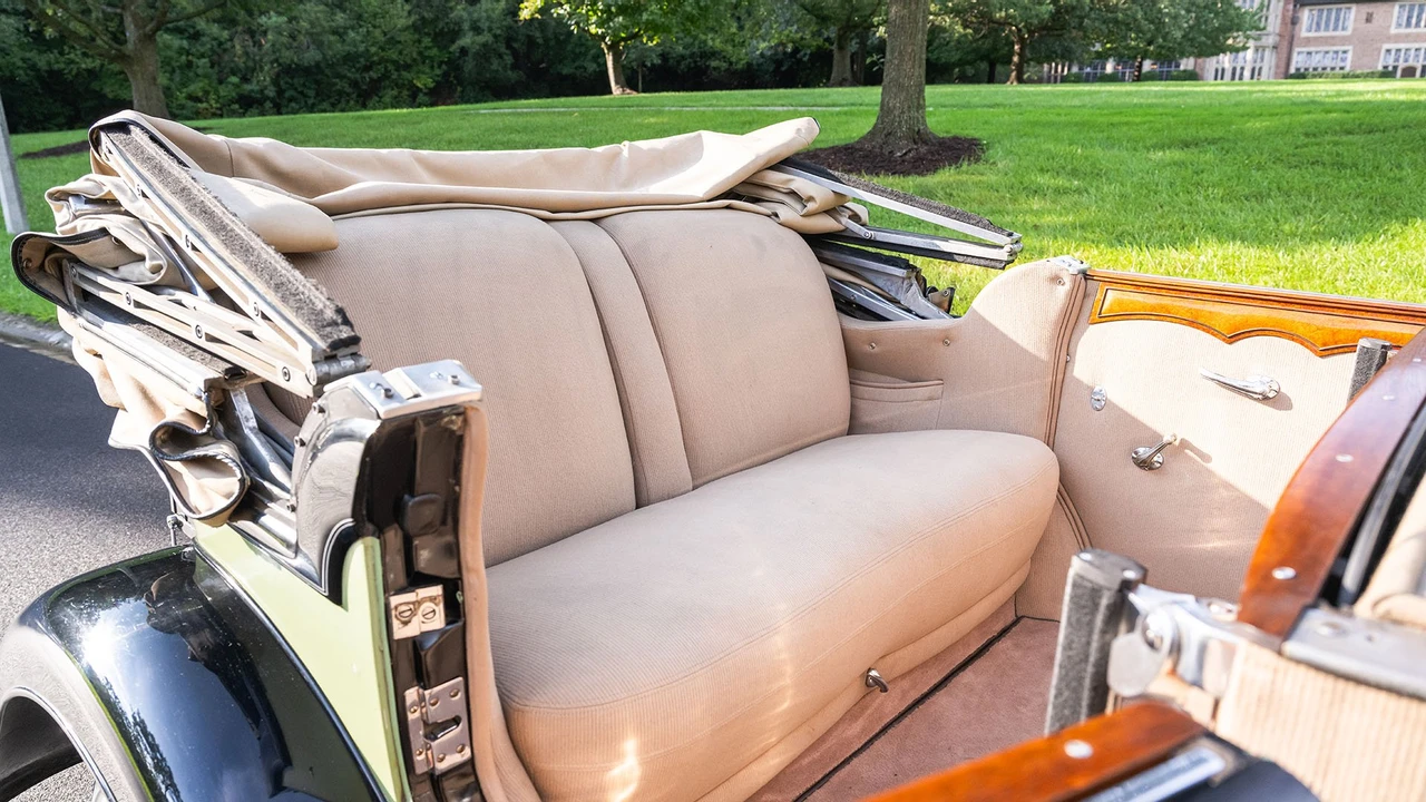 1930 Cadillac V-12 - Image 11 of 31