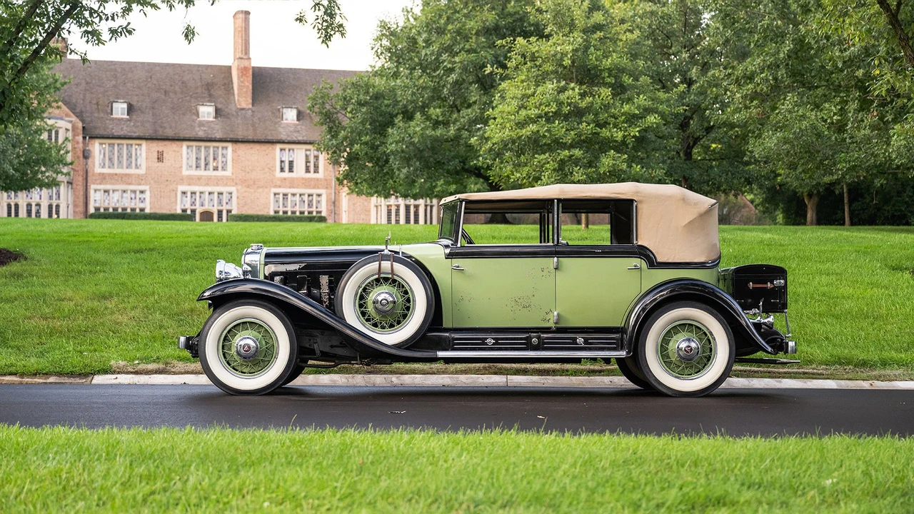 1930 Cadillac V-12 - Image 28 of 31