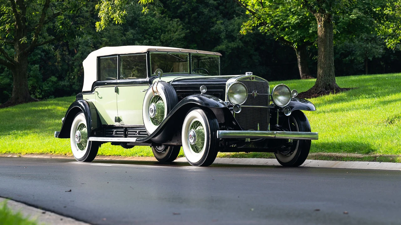 1930 Cadillac V-12 - Image 21 of 31