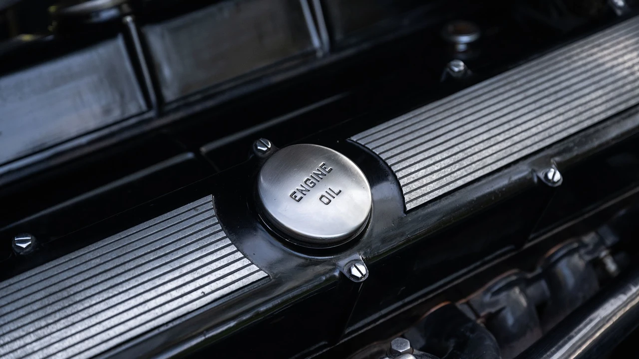 1930 Cadillac V-12 - Image 13 of 31