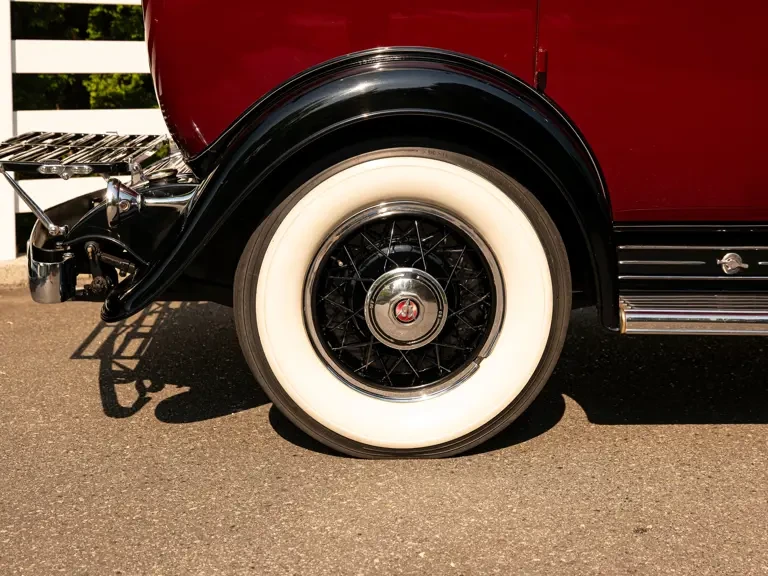 1930 Cadillac V-12 - Image 25 of 31