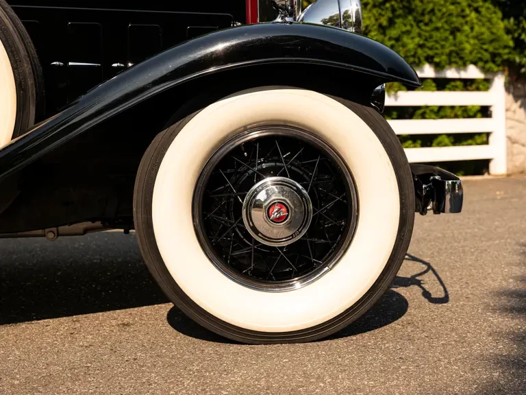 1930 Cadillac V-12 - Image 20 of 31
