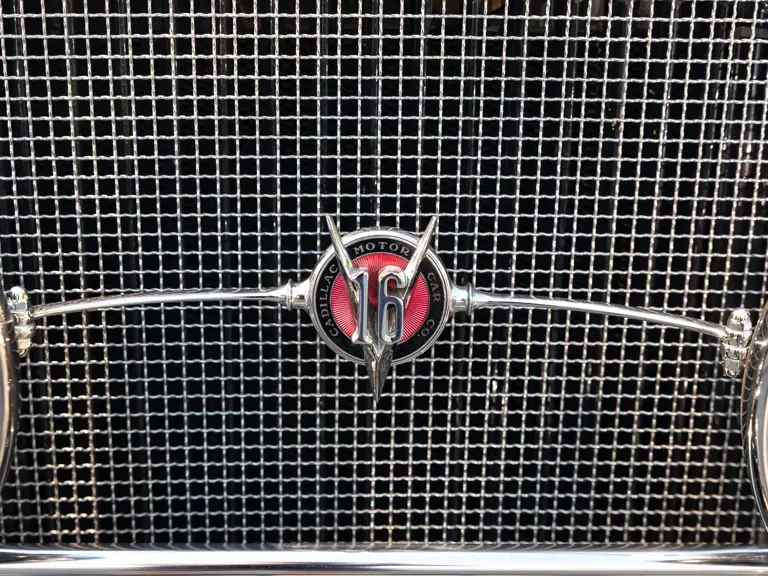 1930 Cadillac V-12 - Image 15 of 31