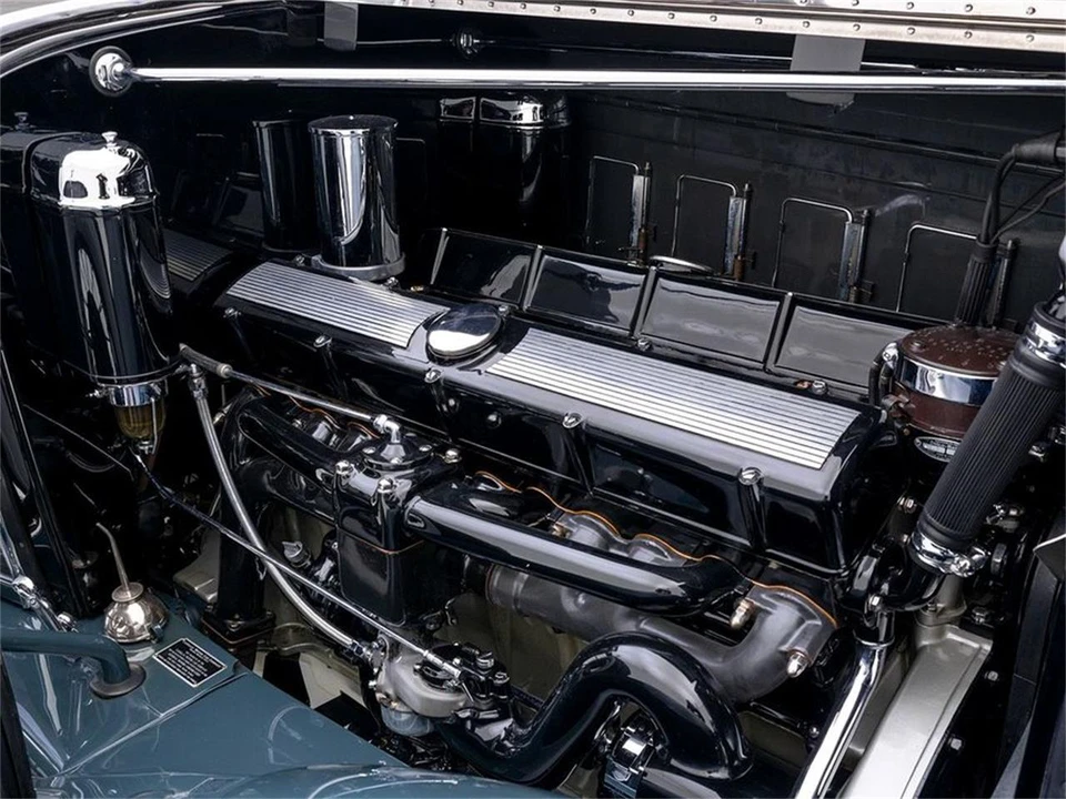 1930 Cadillac V-12 - Image 5 of 31