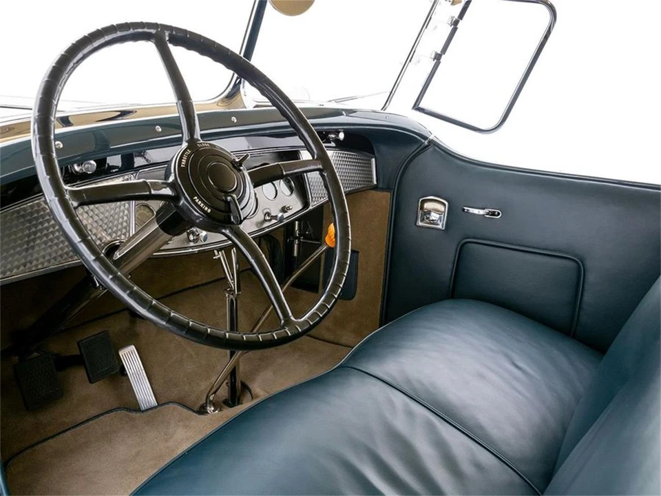 1930 Cadillac V-12 - Image 7 of 31