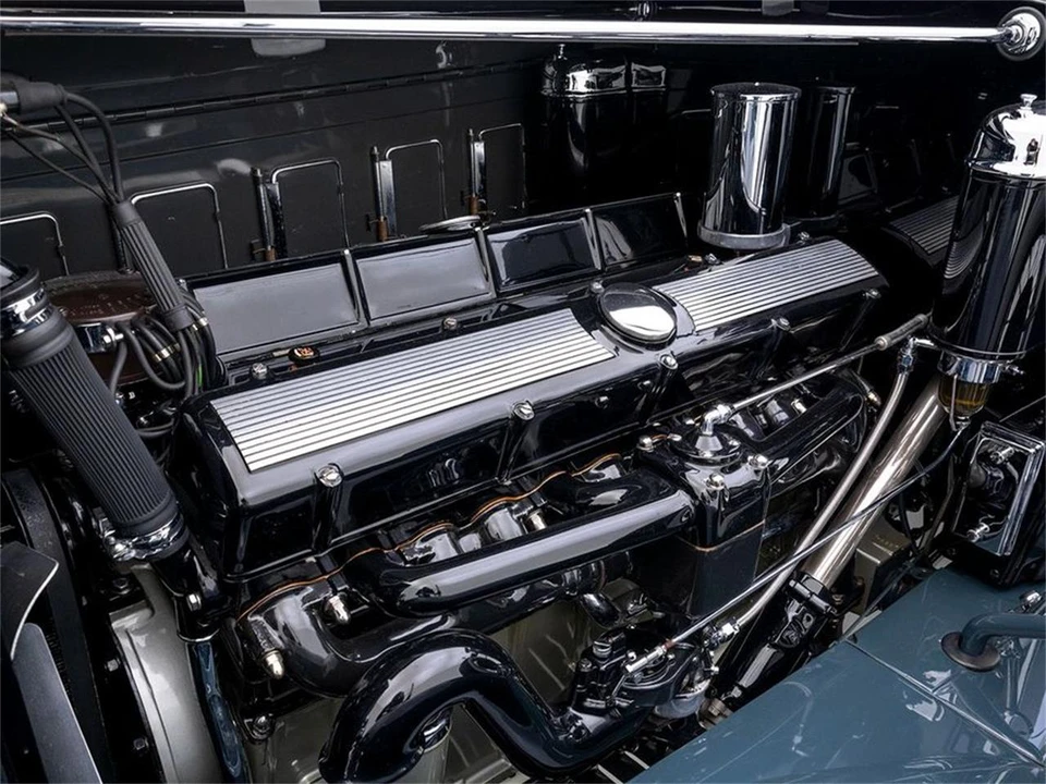 1930 Cadillac V-12 - Image 6 of 31
