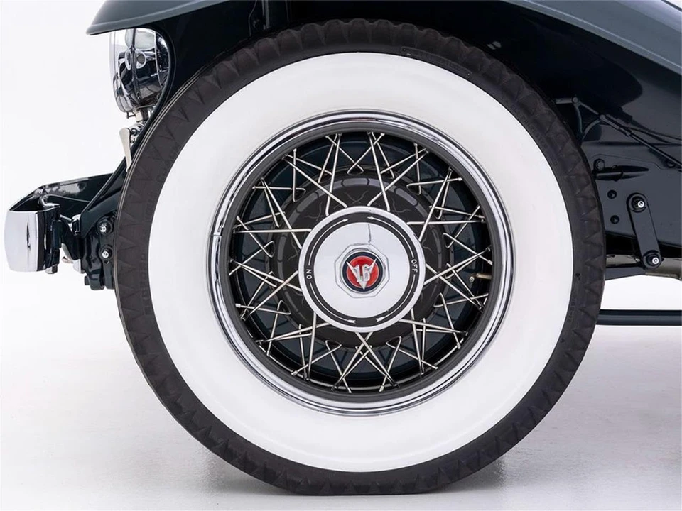 1930 Cadillac V-12 - Image 21 of 31