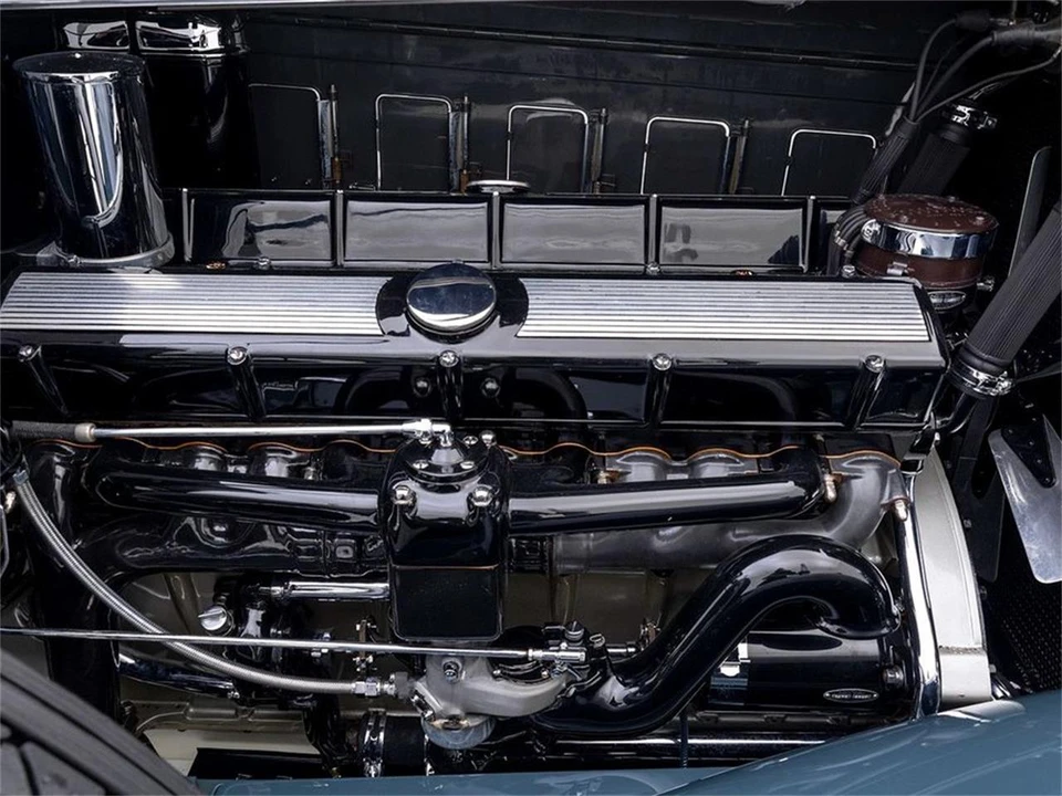 1930 Cadillac V-12 - Image 30 of 31