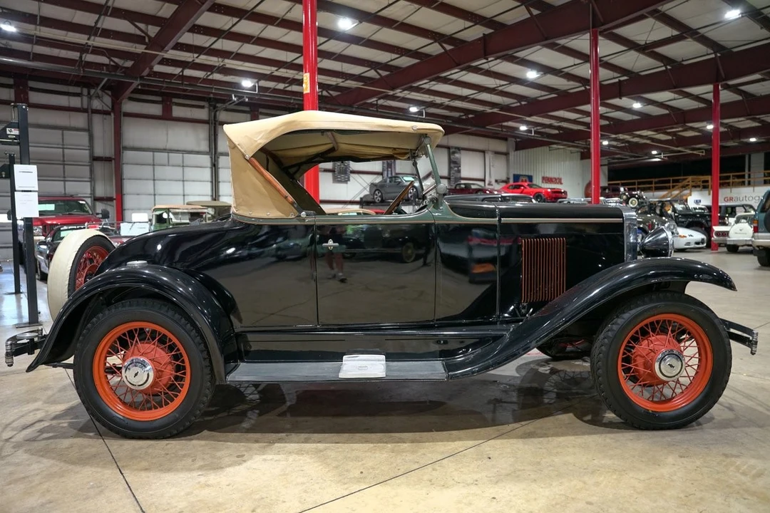 1930 Chevrolet - Image 23 of 31