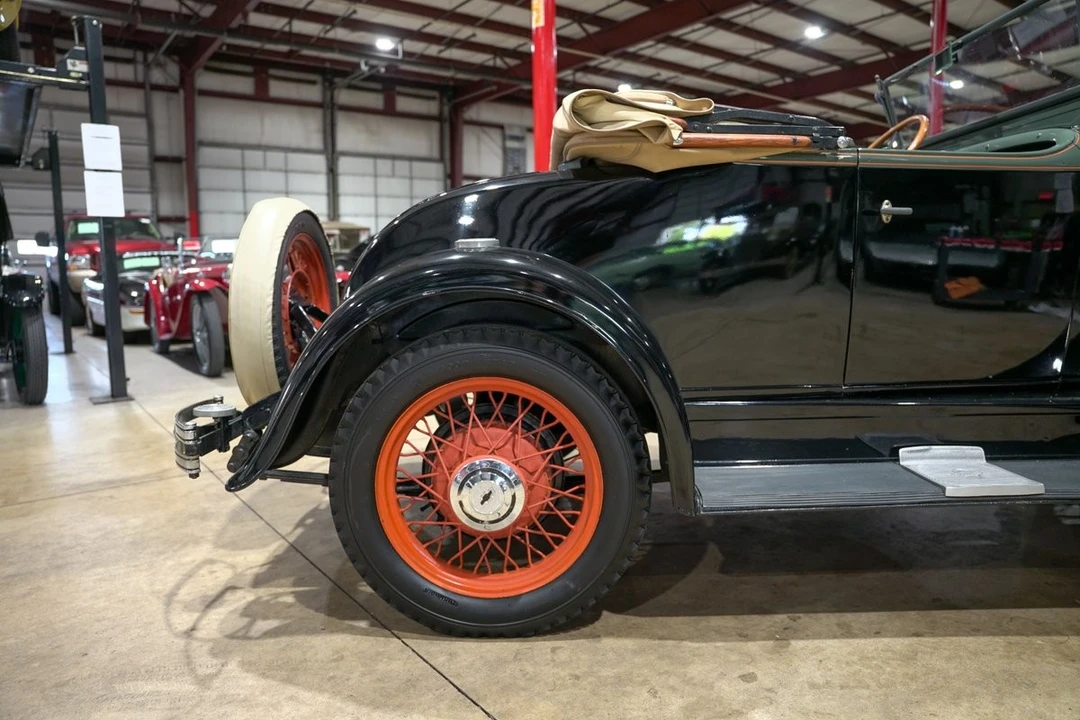 1930 Chevrolet - Image 9 of 31