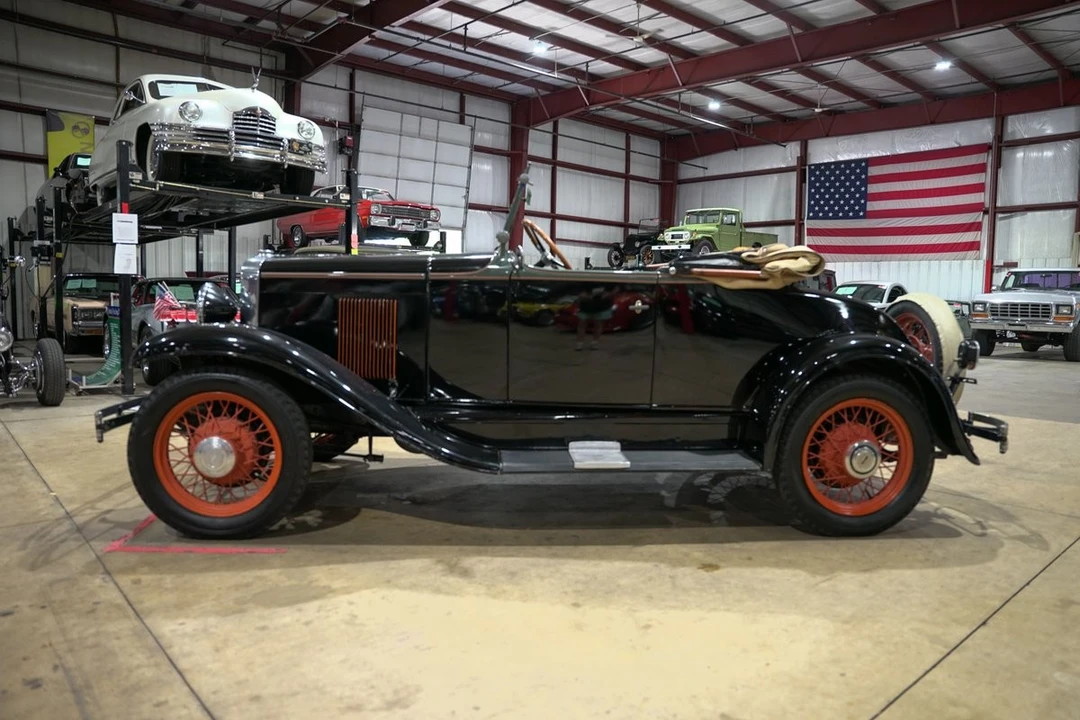 1930 Chevrolet - Image 4 of 31