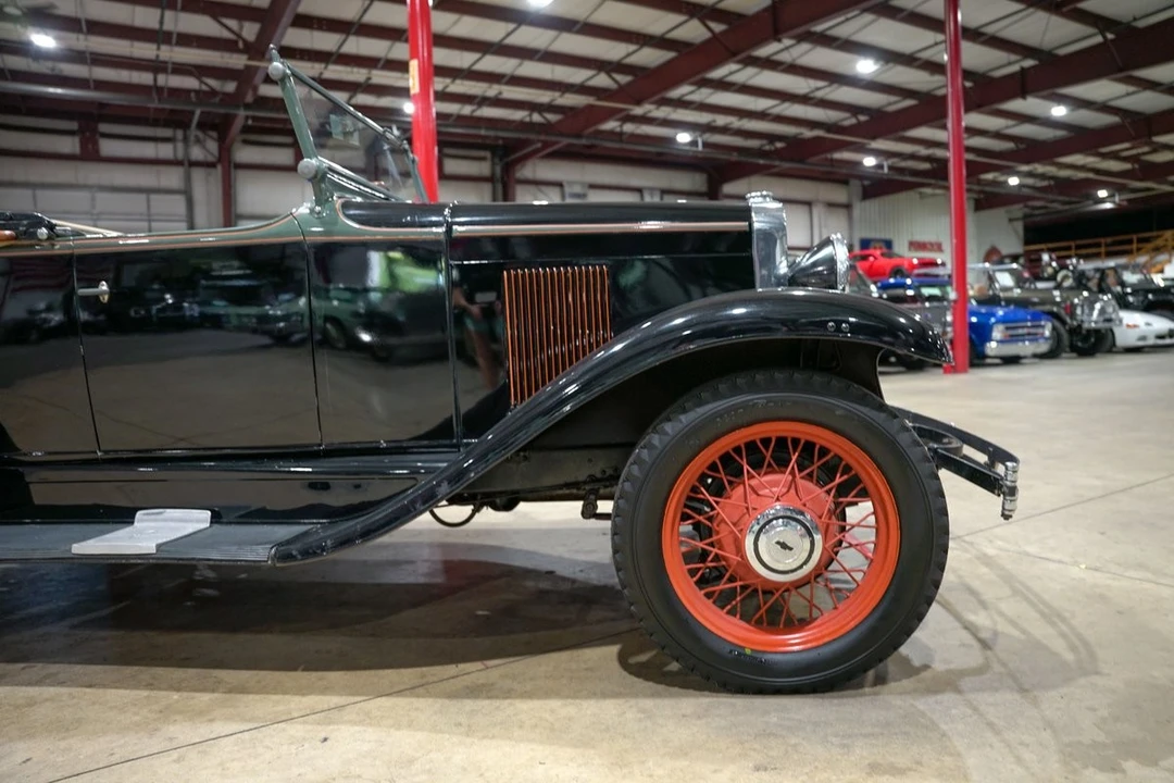 1930 Chevrolet - Image 11 of 31