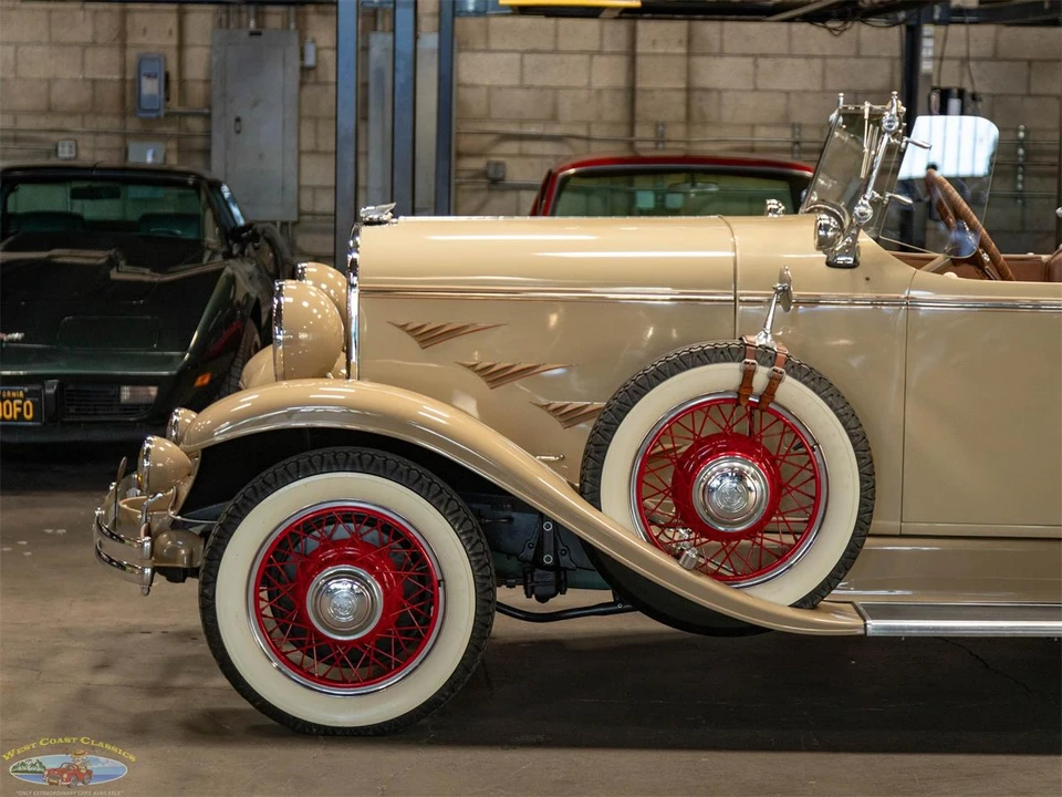 1930 Chrysler - Image 2 of 31