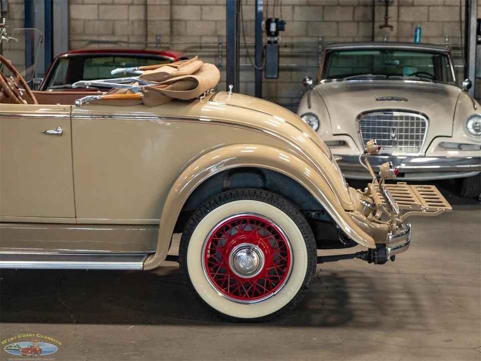 1930 Chrysler - Image 4 of 31
