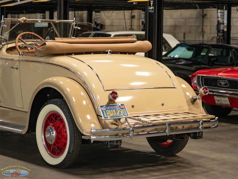 1930 Chrysler - Image 24 of 31