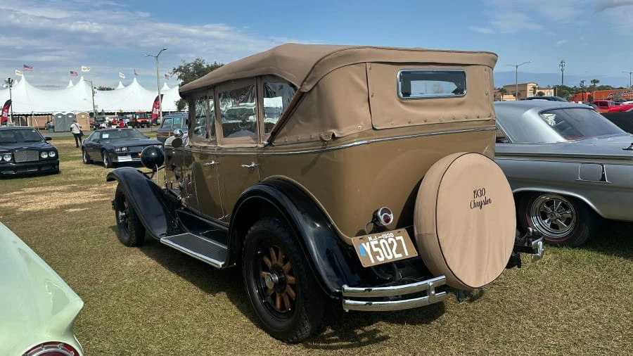 1930 Chrysler - Image 4 of 6