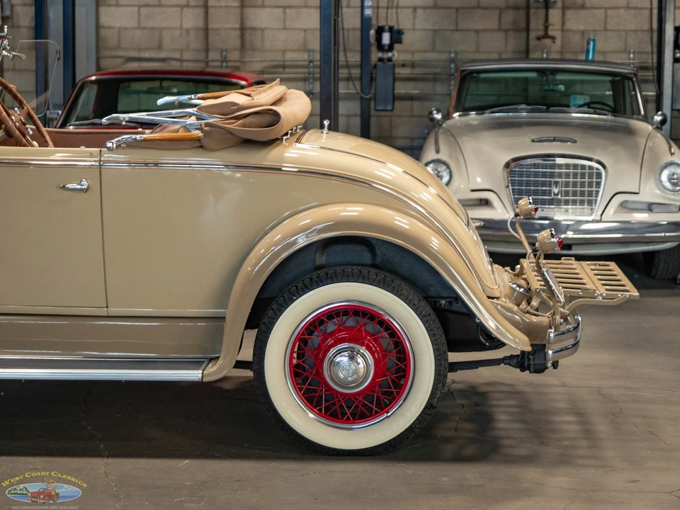 1930 Chrysler - Image 4 of 31