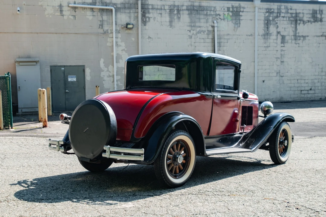 1930 Chrysler - Image 4 of 31