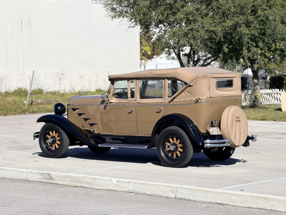 1930 Chrysler - Image 14 of 31