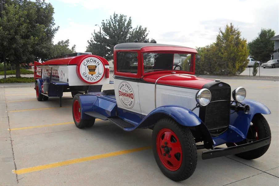 1930 Ford Model A Pickup & Model AA - Image 5 of 6