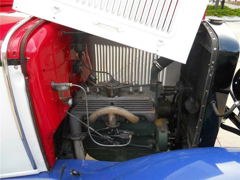 1930 Ford Model A Pickup & Model AA - Image 2 of 5