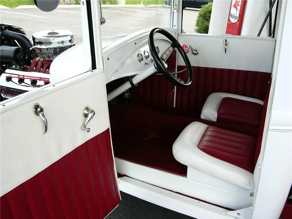 1930 Ford Model A Pickup & Model AA - Image 4 of 5